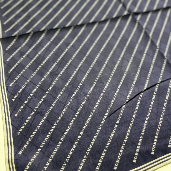 Burberry Vintage Handkerchief - Picture 3 of 5